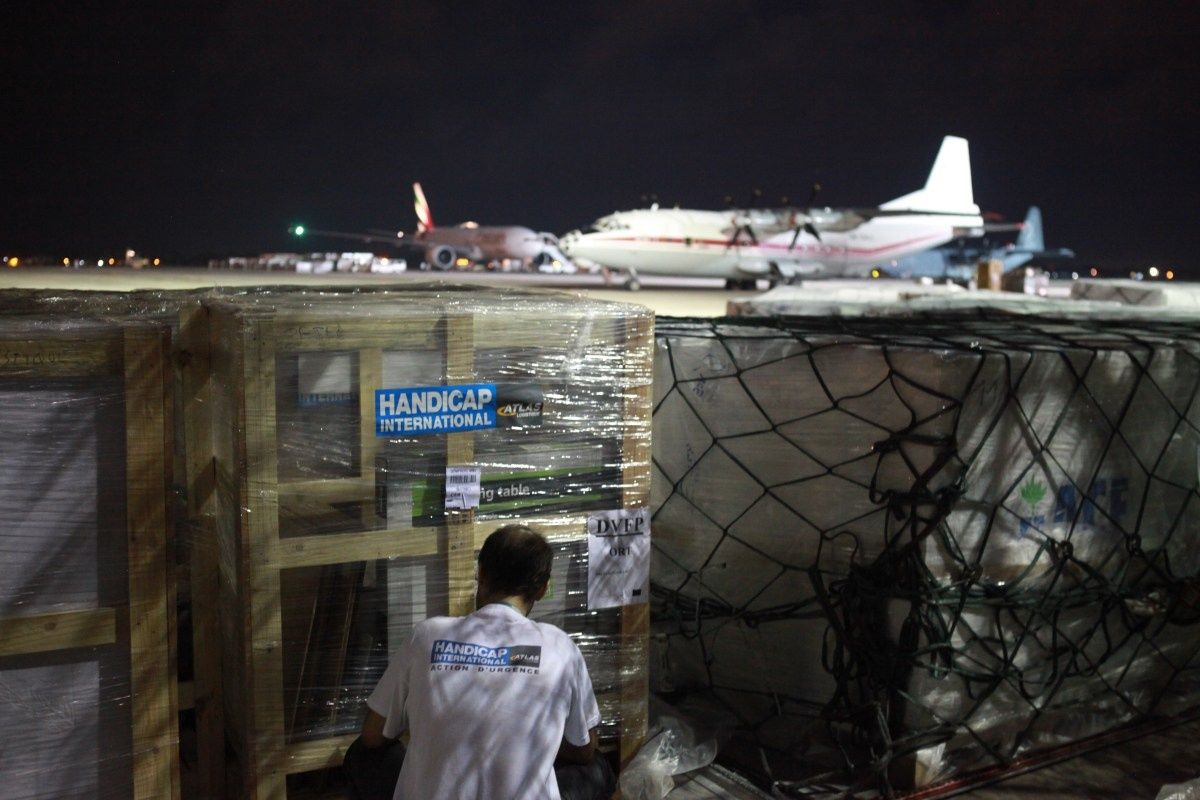 hulpgoederen op de luchthaven van Cebu, Filipijnen